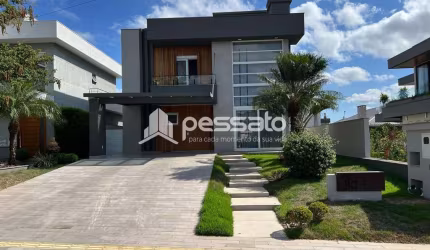 Casa à Venda por R$2.490.000,00, 366,00m² - SÃO  VICENTE - Gravataí, RS