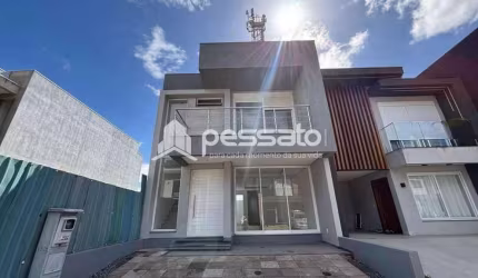 Sobrado à Venda por R$795.000,00 - Jansen - Gravataí, RS