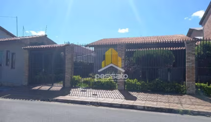 Casa à Venda por R$680.000,00 - Parque dos Anjos - Gravataí, RS