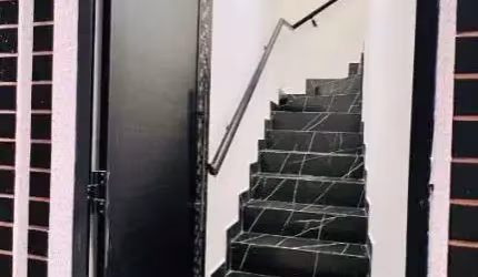 Excelente Oportunidade Sobreposta Alta em
Condomínio