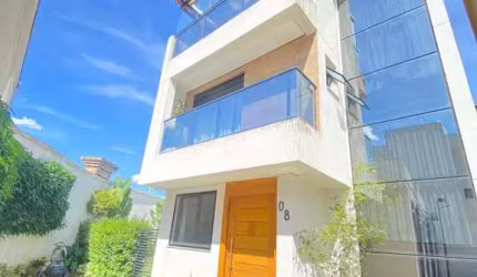 Vende belíssima casa em condomínio fechado em Cotia Granja Viana
