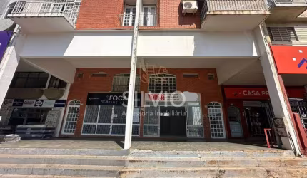 Excelente ponto comercial na 712 Norte, loja com 2 andares (térreo e subsolo)