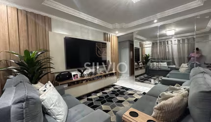 Linda casa, 100% reformada com fino acabamento, com dispositivo DTM e circuito de câmeras de segurança. Localizada na Q 206 Recanto das Emas.