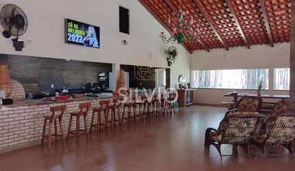 Chácara com casa de Campo com área lazer