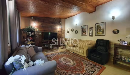 Casa Estilo Colonial em Condomínio na SHA 04 - Arniqueiras -  Chácara 08