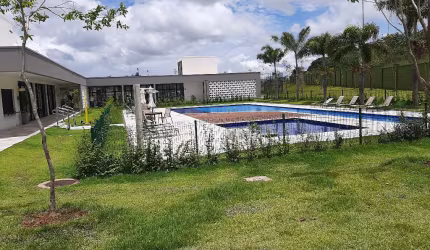 Vendo Excelente lote Condomínio Terras Alpha Área de Lazer Completa.