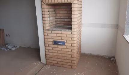Apto Bairro Brasil 2 Suíte e Varanda Gourmet com Churrasqueira
