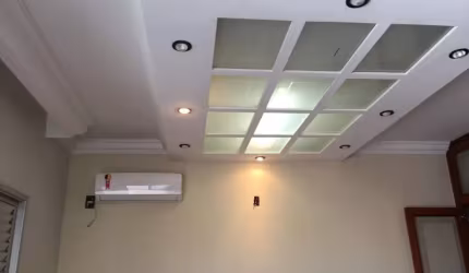 Lindo Sobrado Com Piscina, Varanda, Soton 4 Quartos.