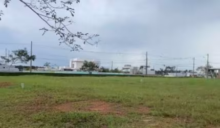 Terreno no condomínio Alphaville com 426,50 m²