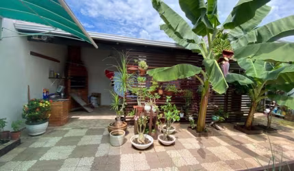 Linda casa no Aponiã