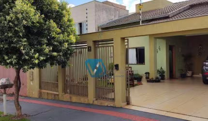 Casa com 3 dormitórios à venda, 195 m² por R$ 645.000,00 - Loteamento Chamonix - Londrina/PR