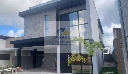 Vendo Casa, em Condomínio Fechado, com 196m², 3 suítes, área gourmet e 2 vagas