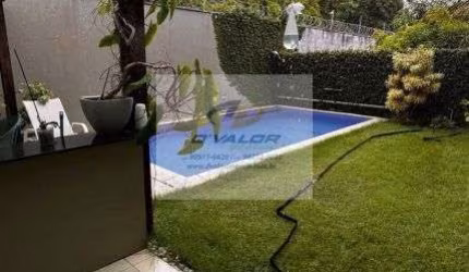 Vendo casa no Bosque das Orquídeas, com 377m² de área construída, 4 suítes, escritório, DCE, 4 vagas