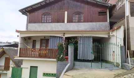 Casa à venda, 200 m² por R$ 448.000,00 - Jardinlândia - Nova Friburgo/RJ