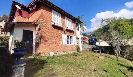 Casa com 4 dormitórios à venda, 120 m² por R$ 695.000 - Cônego - Nova Friburgo/RJ