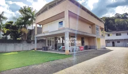 Casa com 3 dormitórios à venda, 550 m² por R$ 2.600.000,00 - Parque São Clemente - Nova Friburgo/RJ