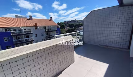 Cobertura com 3 dormitórios à venda, 115 m² por R$ 780.000,00 - Olaria - Nova Friburgo/RJ
