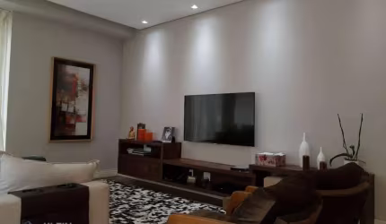 Casa com 3 dormitórios à venda, 300 m² por R$ 1.500.000,00 - Parque São Clemente - Nova Friburgo/RJ