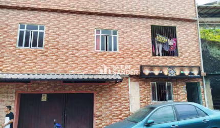 Sobrado com 3 dormitórios à venda, 285 m² por R$ 450.000,00 - Catarcione - Nova Friburgo/RJ