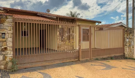 CASA TÉRREA COM PISCINA À VENDA NO JARDIM NOVA EUROPA, CAMPINAS/SP