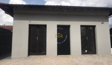 Excelente sala comercial para locação no centro de Vinhedo.