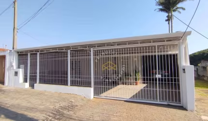 ÓTIMA CASA RESIDENCIAL E COMERCIAL  ZM1 COM 3 DORMITÓRIOS SENDO 1 SUÍTE.