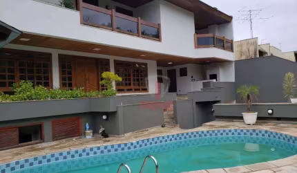 Sobrado com 5 dormitórios à venda, 421 m² por R$ 2.400.000,00 - Quebec - Londrina/PR