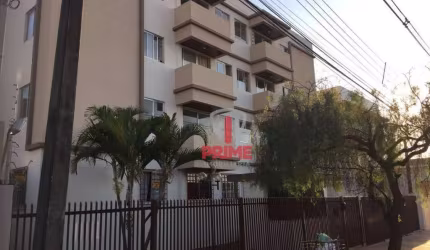 Apartamento à venda no Portal de Versalhes I, em Londrina. Com um quarto espaçoso,