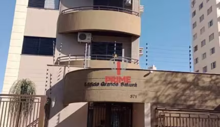 Apartamento à venda no Edifício Grande Sakura no centro de Londrina.
