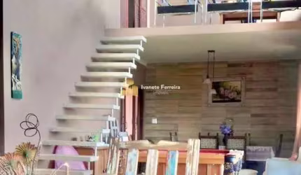 Sobrado de Condomínio com 3 dorms, Freitas, São José dos Campos - R$ 960 mil, Cod: 69861077