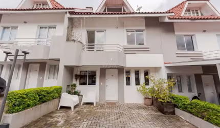 Casa em condomínio fechado com 3 quartos à venda na Rua Paulo de Deus Bessa, 06, Santo Inácio, Curitiba, 146 m2 por R$ 620.000