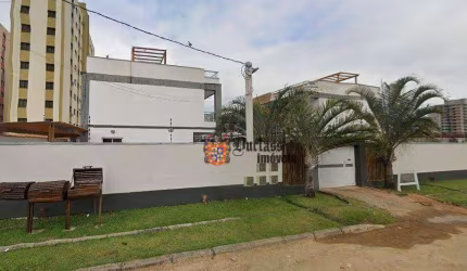 Sobrado triplex com 2 suítes à venda, 199 m² por R$ 675.000 - Massaguaçu - Caraguatatuba/SP