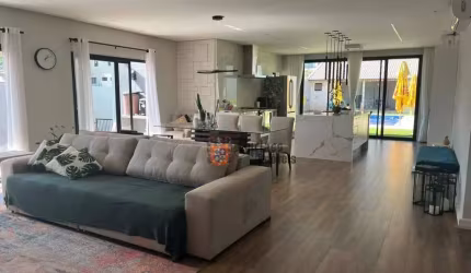 Chácara com 4 dormitórios à venda, 720 m² por R$ 1.050.000 - Estância Santa Maria do Portão - Atibaia/SP