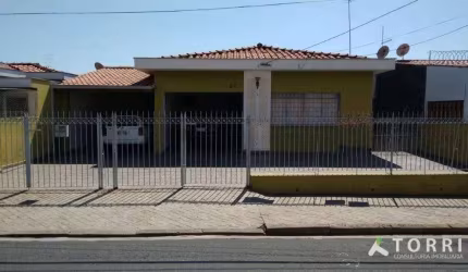Casa à venda no Bairro Vila Santana em, Sorocaba/SP