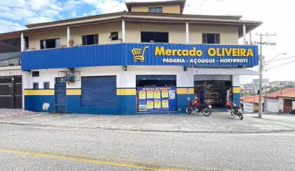 Sobrado com salão comercial à venda no Bairro Jardim Santa Esmeralda, em Sorocaba/SP