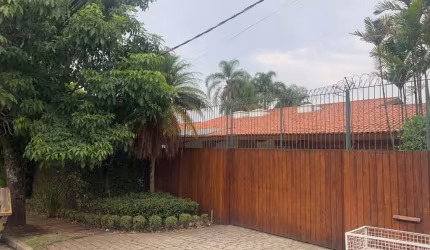 Casa comercial para venda e locação no bairro Jardim América, em Sorocaba/SP