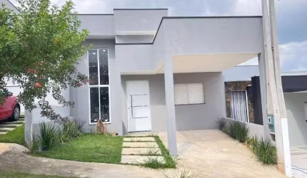 Linda Casa à venda no Condomínio Horto Florestal Villagio em, Sorocaba/SP
