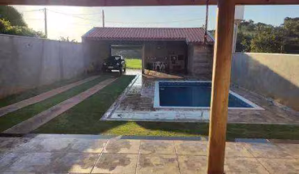 Casa com piscina e suíte a venda no Caguaçu em Sorocaba/sp