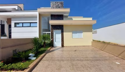 Casa à venda no Condomínio Horto Florestal Villagio, em Sorocaba/SP