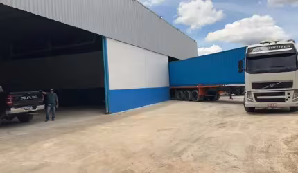 Barracão / Galpão / Depósito com 2 salas para alugar na Rua Beija-flor Vermelho, Tarumã, Manaus, 1500 m2 por R$ 30.000