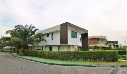 Casa em condomínio fechado com 5 quartos à venda na Rua José de Arimatéia, Adrianópolis, Manaus, 800 m2 por R$ 5.500.000