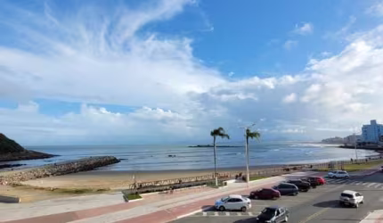 Frente-mar praia de Gravatá com 3 Suítes