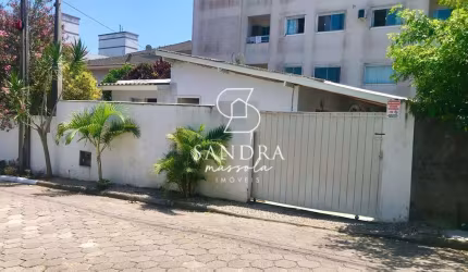 Casa à venda no bairro Ingleses do Rio Vermelho - Florianópolis/SC