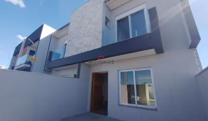 Excelente sobrado de 3 dormitórios com suíte no bairro Montserrat - Canoas