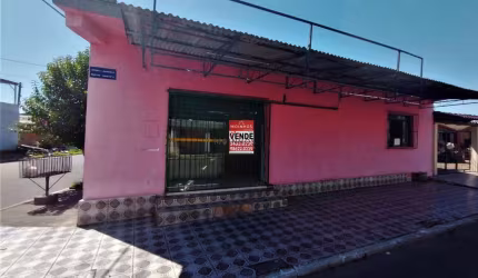 Prédio comercial de esquina no bairro Guajuviras.