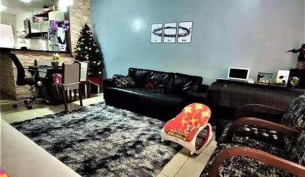 Excelente casa térrea em condomínio com 3 dormitórios e 1 suíte, em Cachoeirinha!