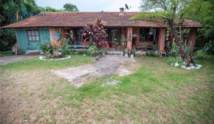 Casa com 6 dormitórios à venda por R$ 1.200.000,00 - Vila São João - Irati/PR