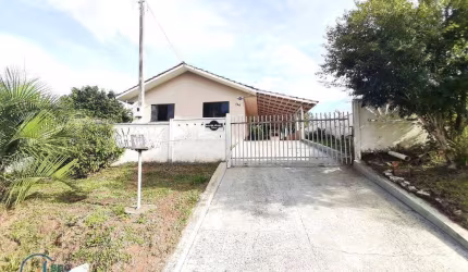 Casa com 2 dormitórios à venda, 63 m² por R$ 300.000,00 - Canisianas - Irati/PR