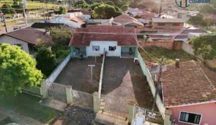 Duas casas no Rio Bonito