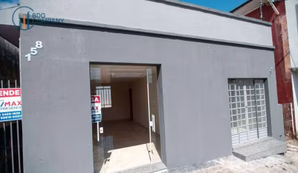Terreno com sala comercial à venda, 172 m² por R$ 350.000 - Centro - Irati/PR